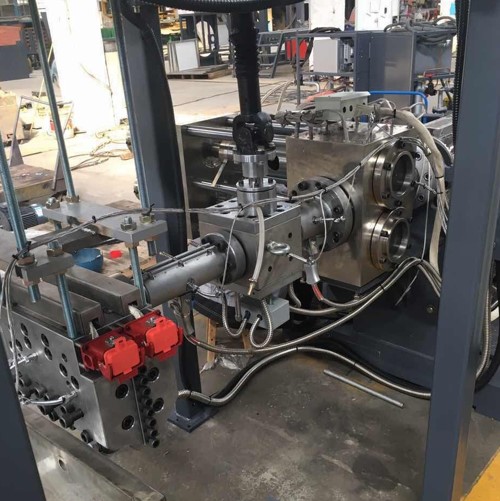 ？迫厶灞+双柱换网器 PET打包带生产线2